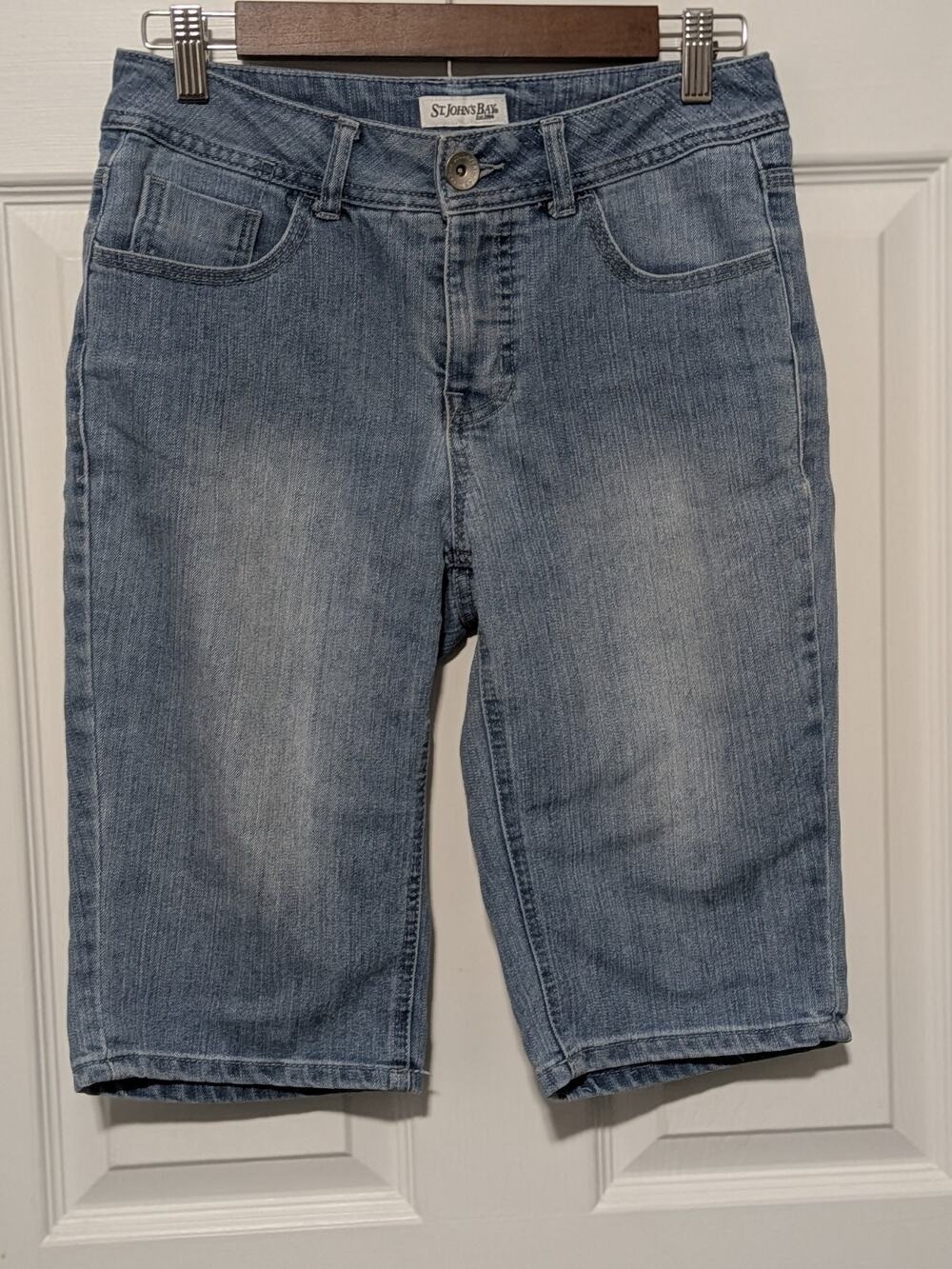 St. John's Bay Women's Mid-Rise Denim Bermuda Shorts Medium Wash - Size 4